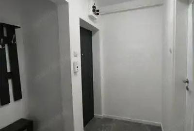 Garsonieră decomandată în Panduri