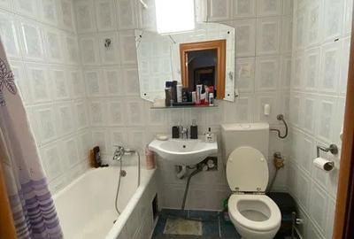 Apartament cu 3 camere semidecomandat în Brâncoveanu