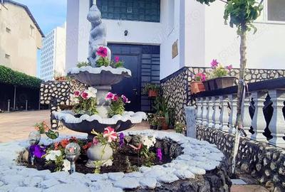 Casă cu 6 camere în Central - 1