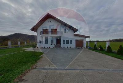 Casa / Vila cu 6 camere de vanzare in zona Est - 1