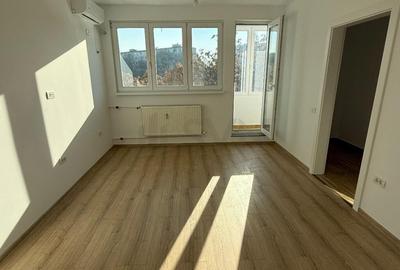 REA1022624 Apartament 2 camere 1 Mai Renovat REA1022624 Apartament 2 camere 1 Mai Renovat - 1