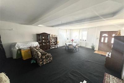 Casa S+P+1E cu Teren de 854 mp, Pretabila pentru Doua Familii - 35