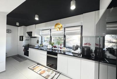 Casă individuală cu 4 camere cu Teren 420 Mp în Otopeni - 2