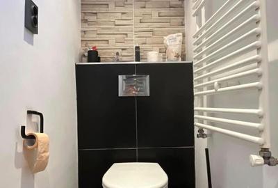 Casă cu 5 camere cu Teren 7700 Mp în Ineu - 1