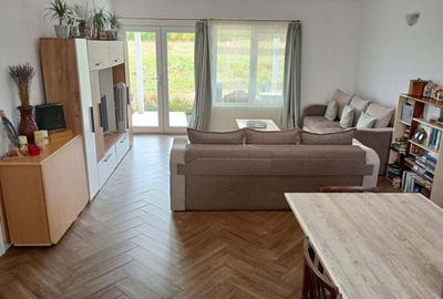 Casă cu 6 camere în Siminoc - 9