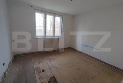Apartament de vanzare cu 2 camere in Cugir, pretabil si pentru spatiu comercial. - 1