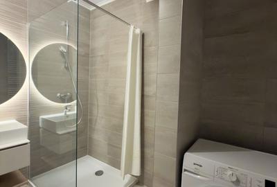 Apartament cu 3 camere decomandat în Tractorul - 1