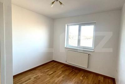 Casă cu 4 camere cu Teren 200 Mp în Central