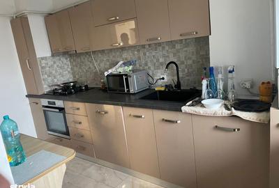 Apartament cu 2 camere decomandat în Calea București - 4