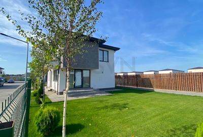 Casă individuală cu 4 camere cu Canalizare în Central