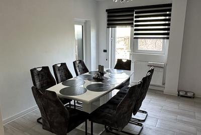 Casă cu 10 camere cu Teren 425 Mp în Sânmartin - 14
