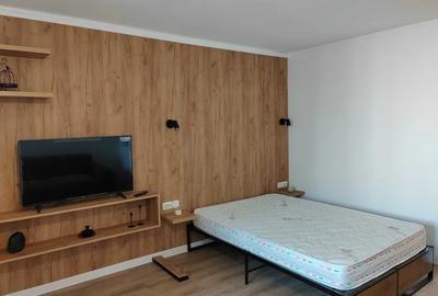 Garsonieră semidecomandată, mobilată în Eroii Revoluției