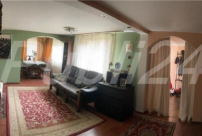 Casă cu 8 camere în Coțofenești - 1