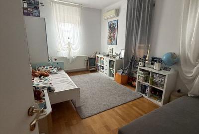 Apartament cu 3 camere decomandat în Romană - 3