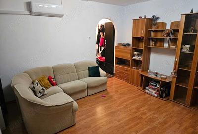 Apartament cu 3 camere decomandat în Central - 1