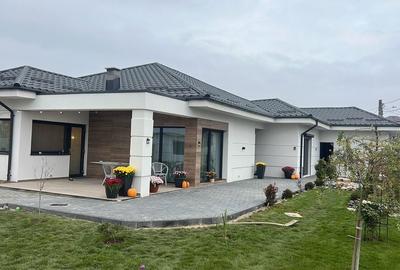 Casă cu 4 camere în Central - 7