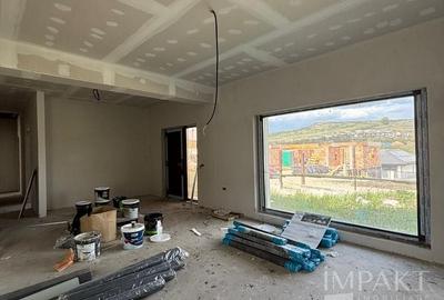 Casă individuală cu 4 camere cu Canalizare în Chinteni - 10