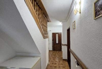 Casa spa?ioasa cu livada ?i vedere spre padure Fil - 2