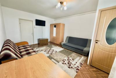 Garsoniera de inchiriat in zona Tractorul pe str 13 Decembrie 123,et 9/9 cu lift - 3