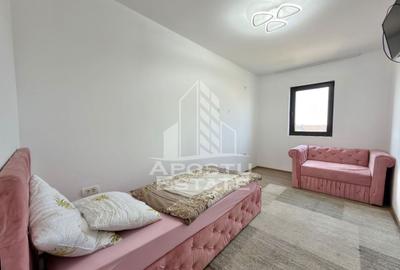 Apartament cu 3 camere semidecomandat, mobilat în Giroc - 6