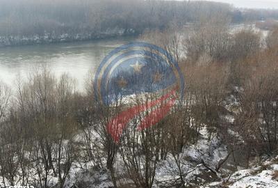 Teren de 2500 mp, în Dobrun - 4