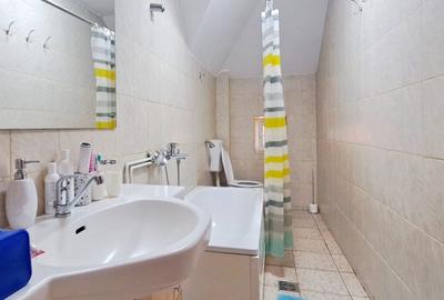 Casă individuală cu 7 camere cu Canalizare în Primăverii - 18