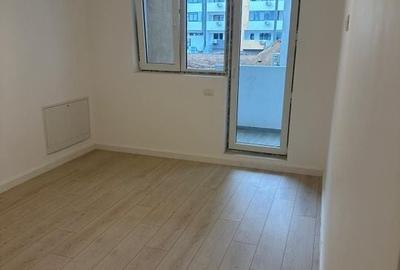 Gars cu gradina, ideal salon sau locuit! - 3