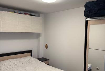 Apartament cu 3 camere semidecomandat, mobilat în Dristor