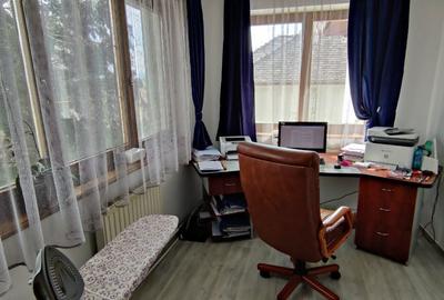 Casă cu 4 camere în Central - 9