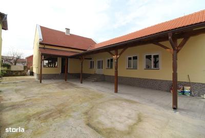 Casă cu 4 camere cu Teren 750 Mp în Central - 2