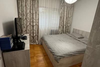 Apartament cu 3 camere - mobilat si utilat - zona Lipovei - etaj intermediar - 9