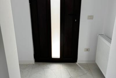 Duplex cu 3 camere cu Canalizare în Miroslava - 13