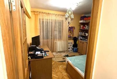 Vanzare apartament spatios cu 4 camere si 2 bai centru Suceava - 3