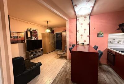 Apartament cu 3 camere semidecomandat, mobilat în Iris - 2