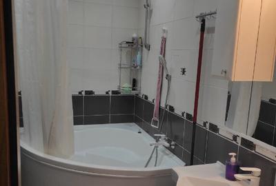 Apartament cu 2 camere decomandat în Între Lacuri - 3