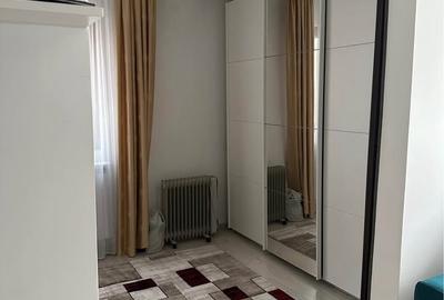 Apartament cu 2 camere, etaj 1/4, zona Podu Ros - 1
