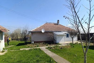 Casă în Ionășeni (Trușești) - 9