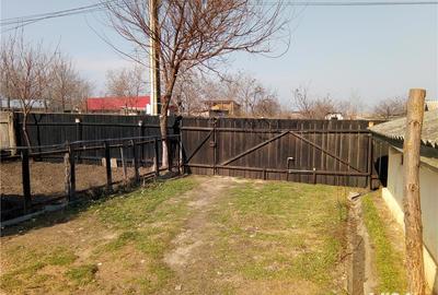 Casă cu 5 camere cu Teren 860 Mp în Berezeni - 2