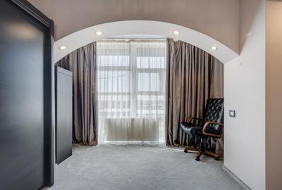 Penthouse cu 3 camere semidecomandat în Central - 3