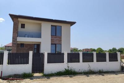 Casă individuală cu 5 camere în Berceni