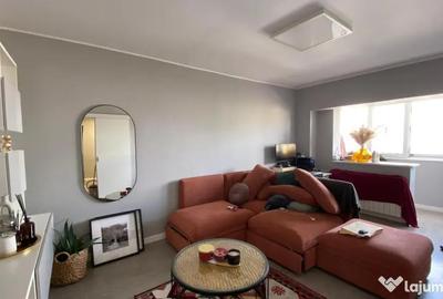Apartament cu 2 camere decomandat în Victoriei - 2