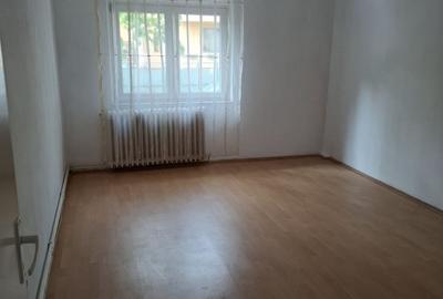 Apartament 3 camere Strada Codrii Cosminului, decomandat, 2 bai, loc parcare! - 9