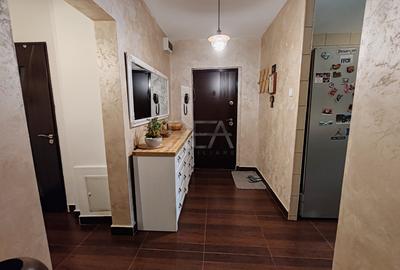Apartament cu 3 camere decomandat în 13 Septembrie - 15