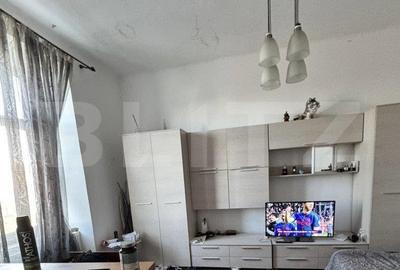 Apartament cu 3 camere semidecomandat în Iosefin