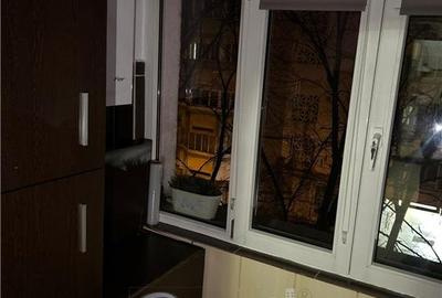 Apartament cu 3 camere decomandat, mobilat în Nicolina - 7