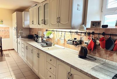 Casă cu 5 camere cu Teren 920 Mp în Central - 19