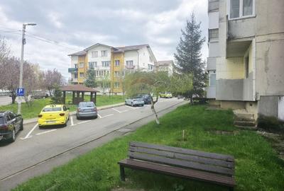Apartament cu 4 camere decomandat, mobilat în Calea Romanului - 31