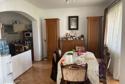 Casă cu 4 camere decomandat în Orlat - 9