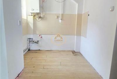 Apartament cu 2 camere decomandat în Micro 14 - 1