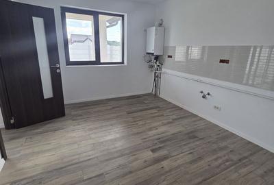 Casă cu 4 camere în Domnești - 19